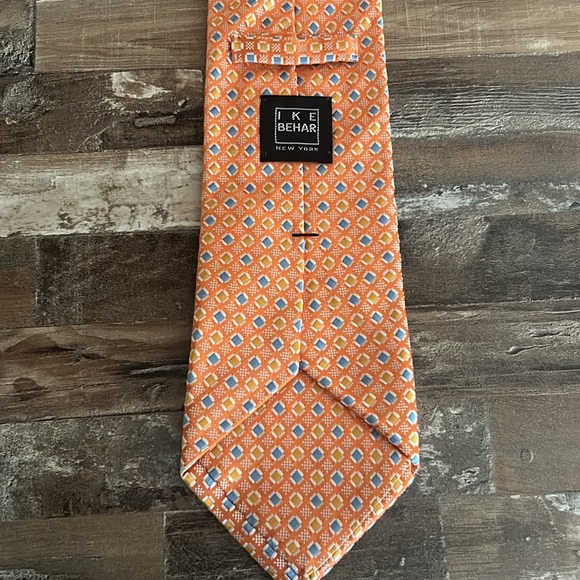 Ike Behar Tie - Picture 4 of 4